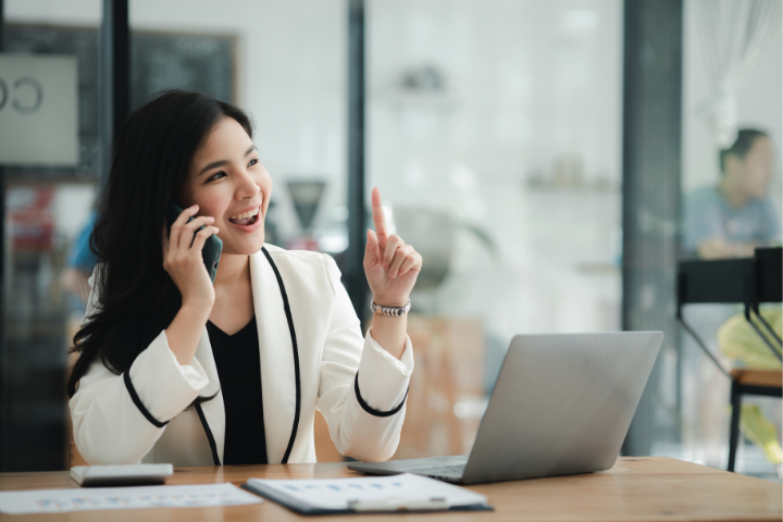 What Is A Virtual Executive Assistant Like This Woman