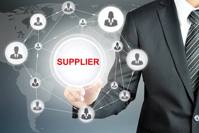 Business growing with a virtual assistant managing expenses and suppliers